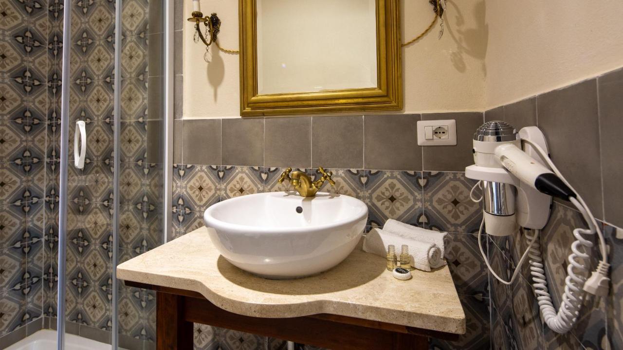 Casa Satta 1925 Hotell Olbia Eksteriør bilde