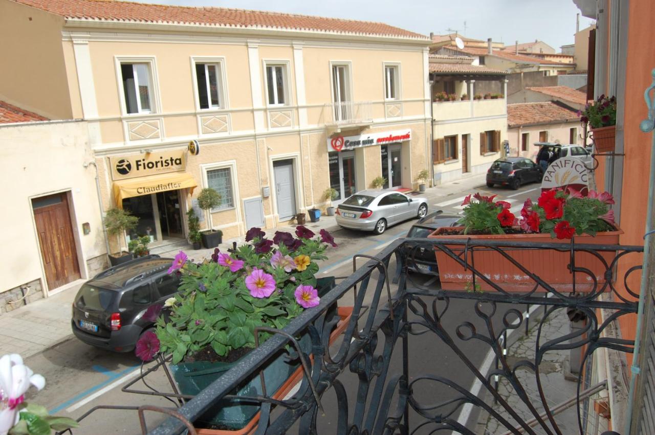 Casa Satta 1925 Hotell Olbia Eksteriør bilde